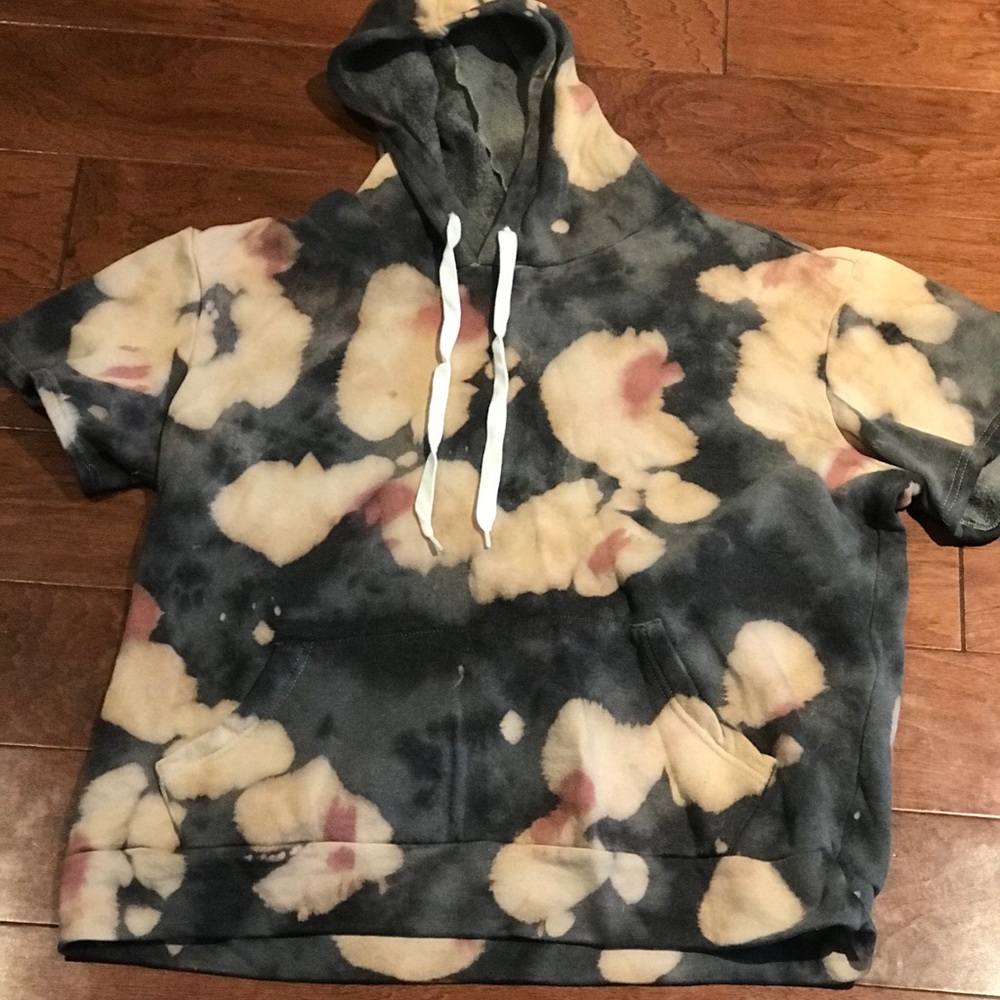 Tye Dye short sleeve hoodie